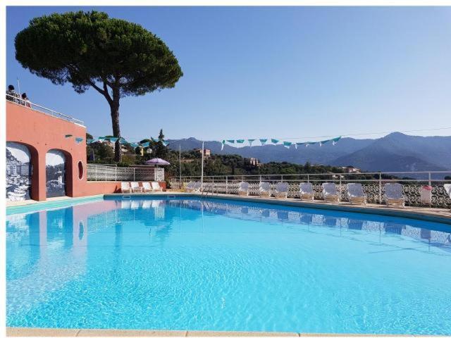Residence Portofino Est Рапалло Экстерьер фото